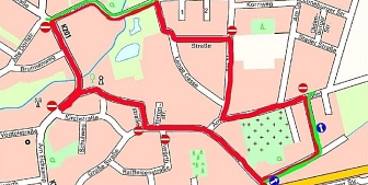 Es wird die Route auf einer Straßenkarte dargestellt.